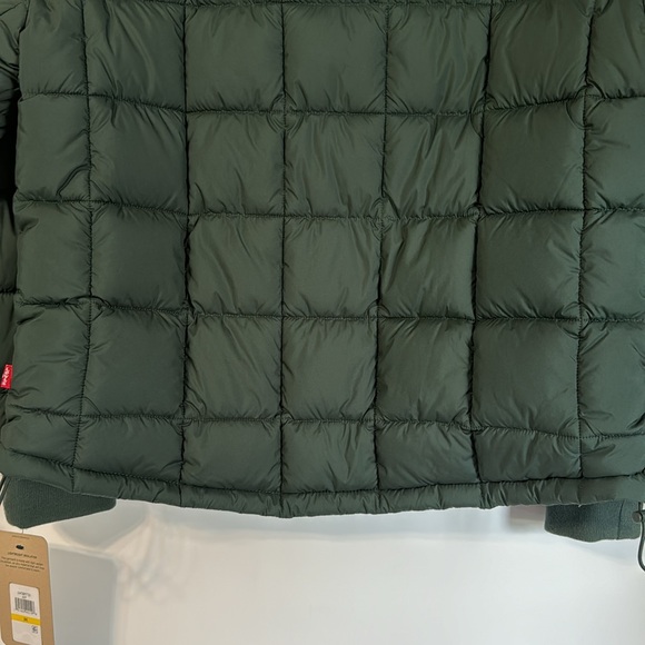 Levi’s Women’s Box Quilted Puffer Jacket Green Size M NWT - Picture 14 of 17